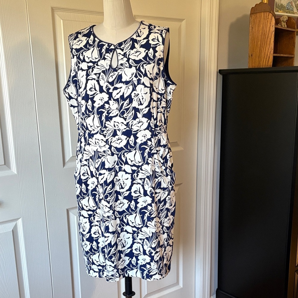 Floral Sleeveless Dress by Lands’ End/Size 14P